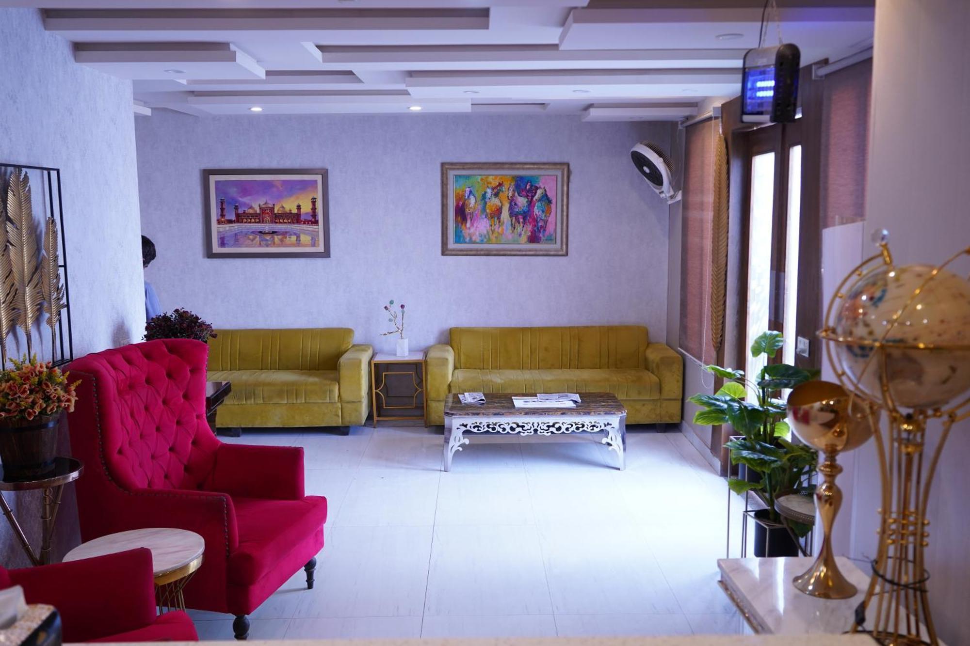 Hotel Avalon Suites Мултан Экстерьер фото